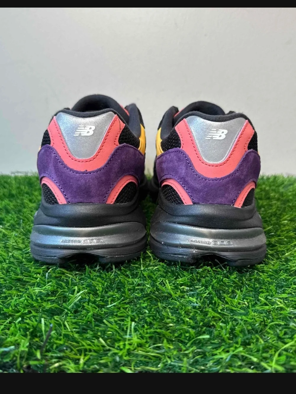 KITH x New Balance 2010 Black Multicolor